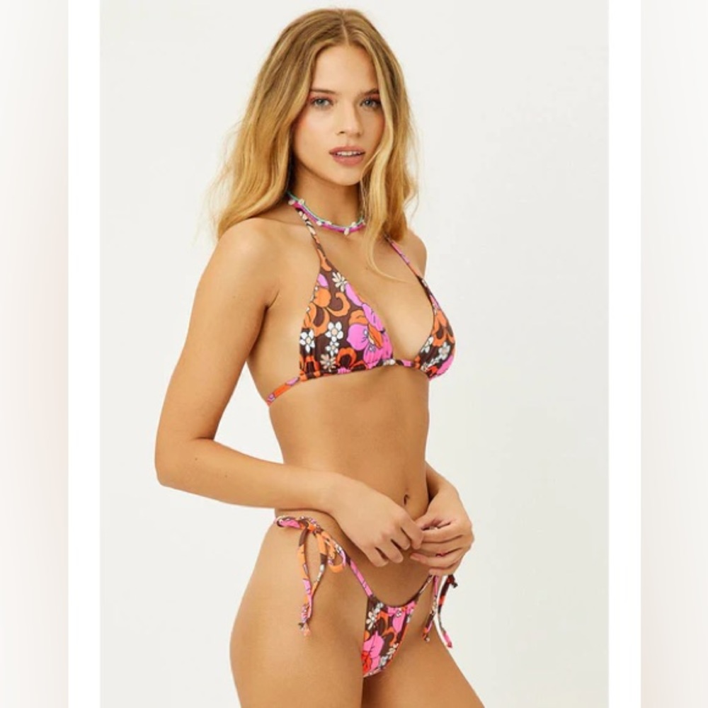 Frankie’s bikini set